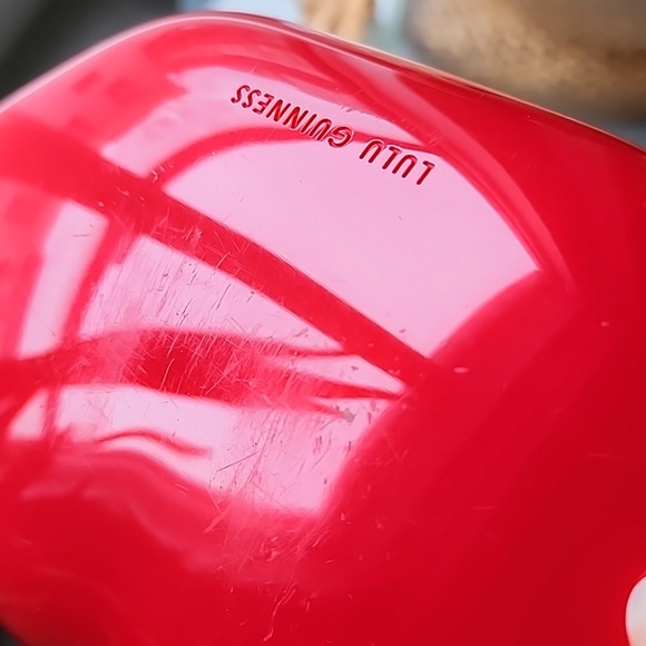 Iconic Lulu Guinnes Lip clutch - Picture 5 of 6